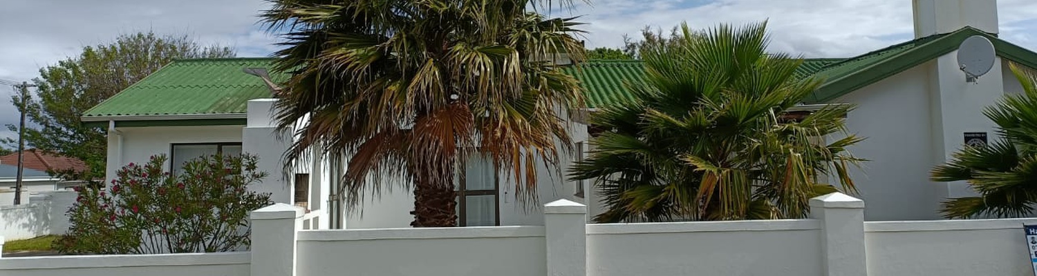 Sonop, Hermanus Holiday Rentals, Self-catering accommodation in Vermont Hermanus, Holiday home close to the beach