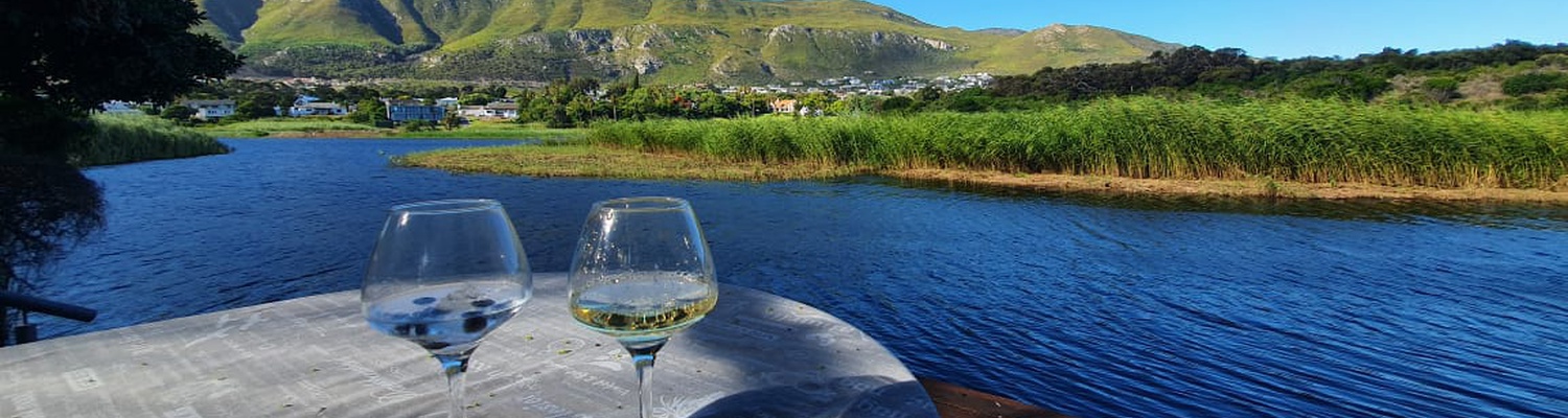 Otters End, Hermanus Holiday Rentals, Self-catering accommodation in Onrus, Hermanus, Holiday home with a swimming pool, Holiday accommodation on the Onrus Lagoon